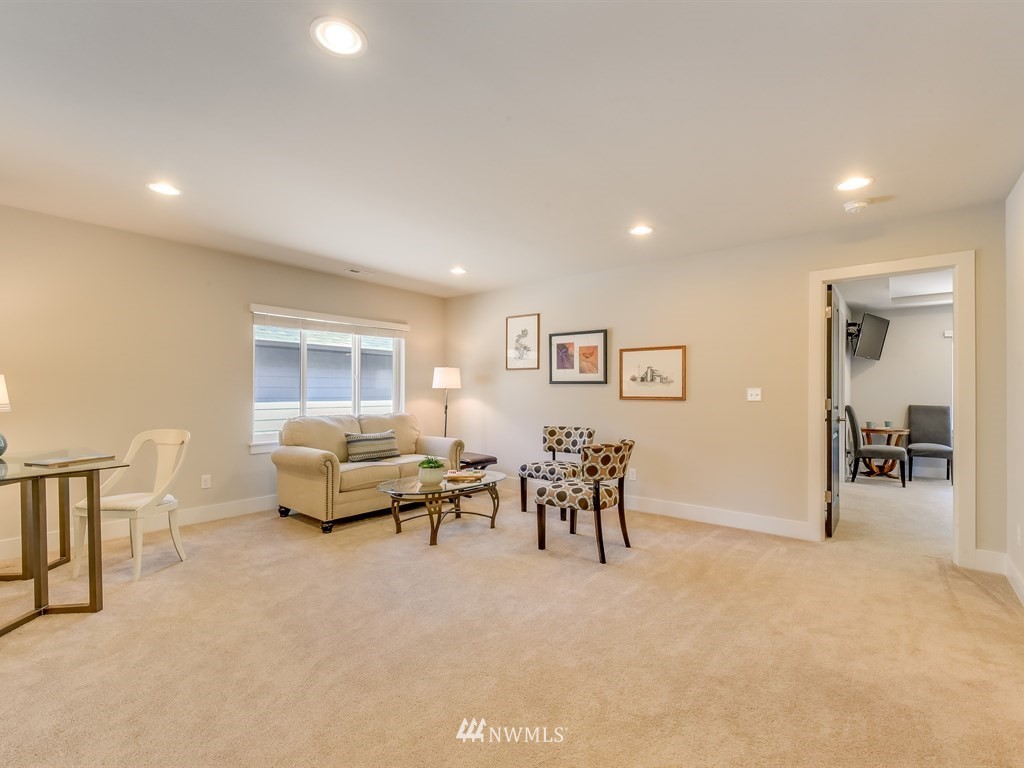 16925 1st Avenue West Bothell, WA 98012 - Photo 12 of 25 Gallery Image 12