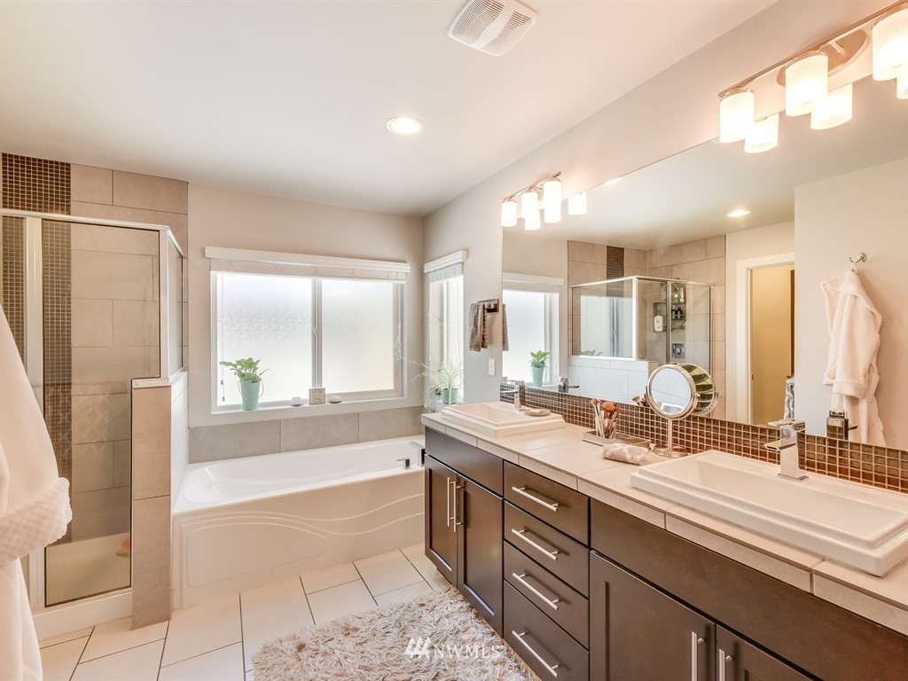 16925 1st Avenue West Bothell, WA 98012 - Photo 16 of 25 Gallery Image 16