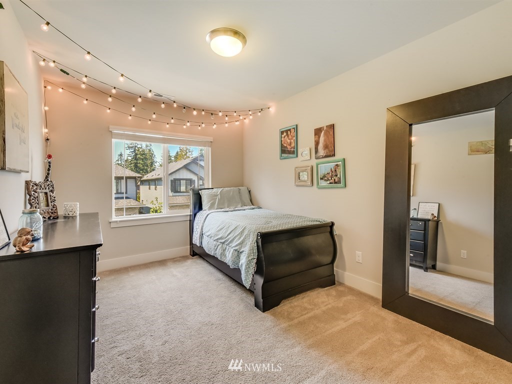 16925 1st Avenue West Bothell, WA 98012 - Photo 20 of 25 Gallery Image 20