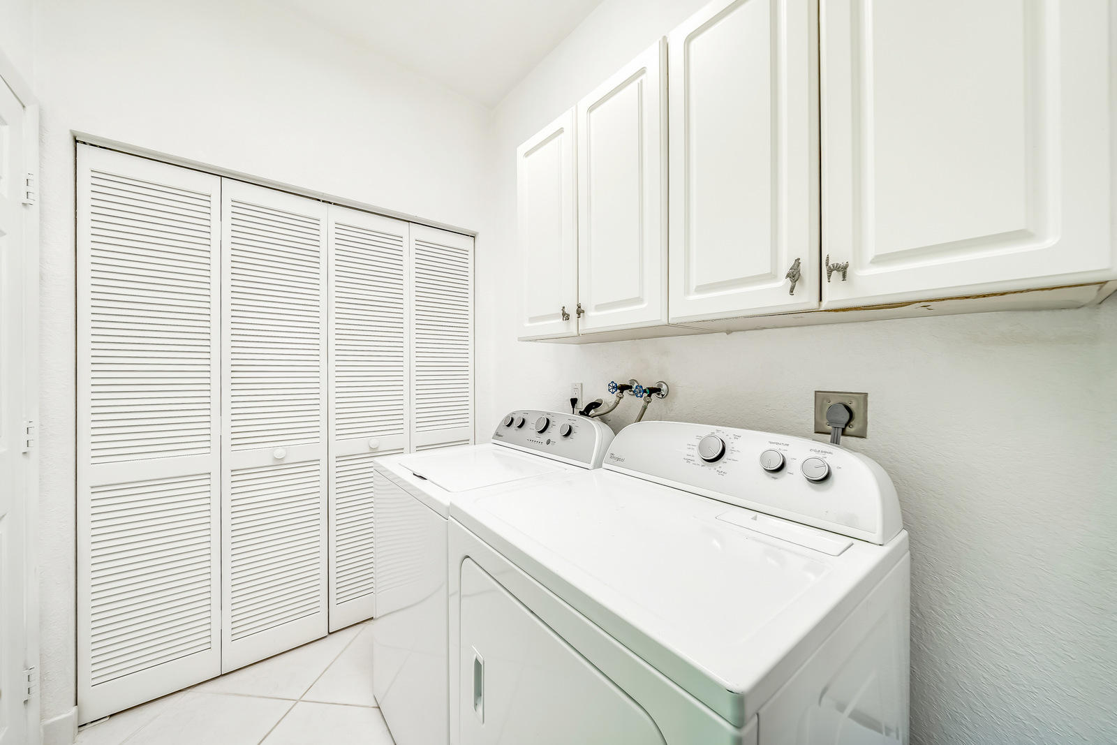 23293 Torre Circle Boca Raton, FL 33433 - Photo 54 of 88 Inside Laundry room