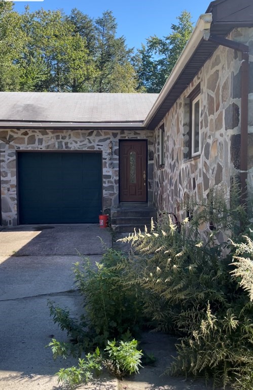113 East River Road Chester, MA 01050 - Photo 2 of 5
