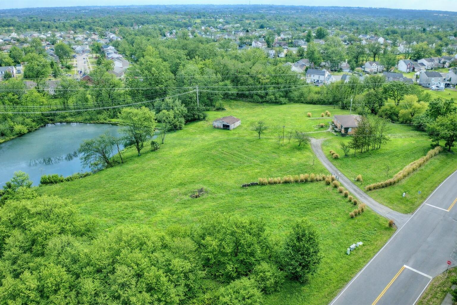 7200 Oakbrook Road Florence, KY 41042 - Photo 4 of 36 Gallery Image 4