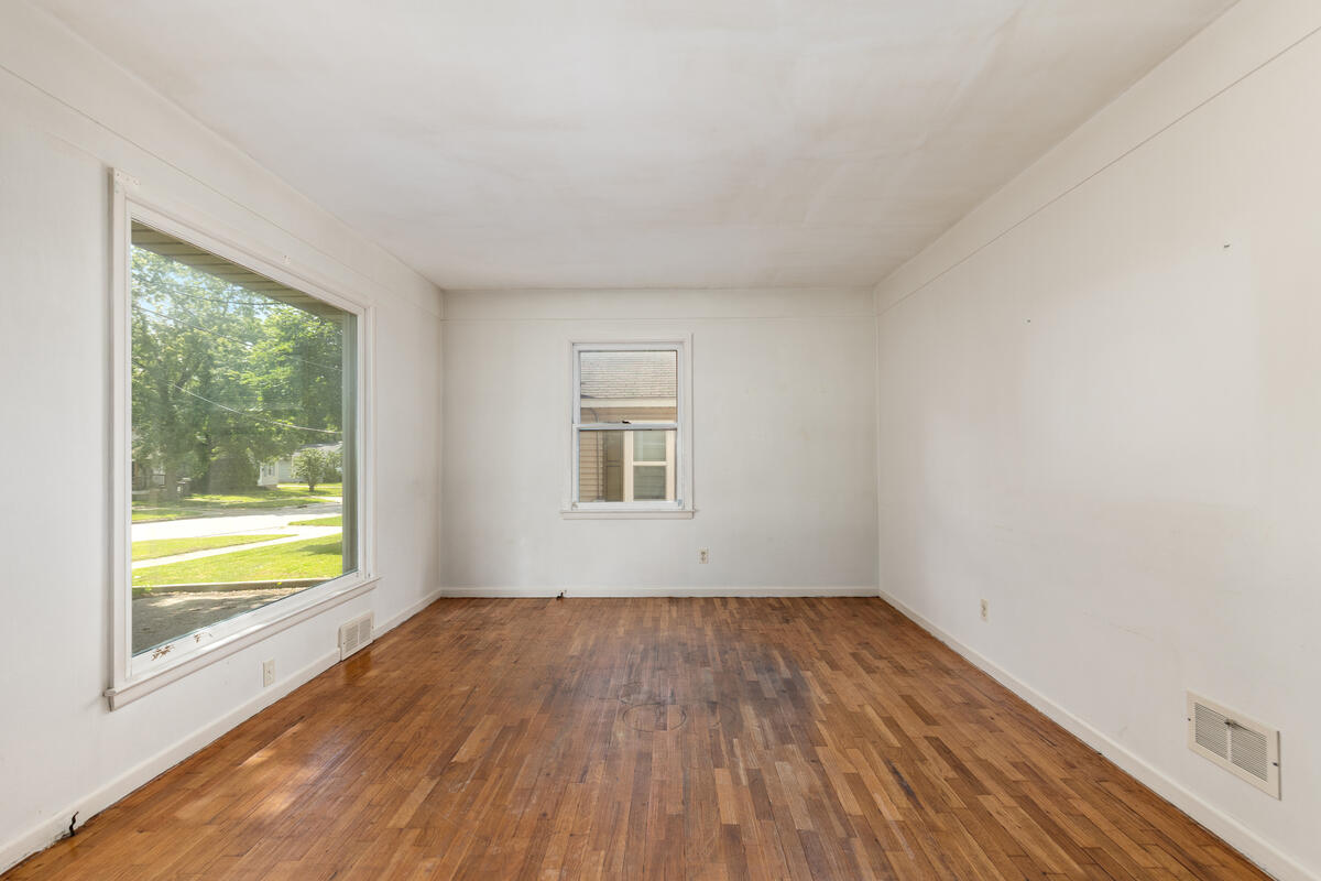 2519 Woodward Avenue Southwest Wyoming, MI 49509 - Photo 3 of 24 2519-Woodward_002