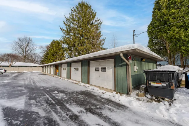 $350,000 | 424 Fremont Street, Unit 6, Douglas, MI 49406