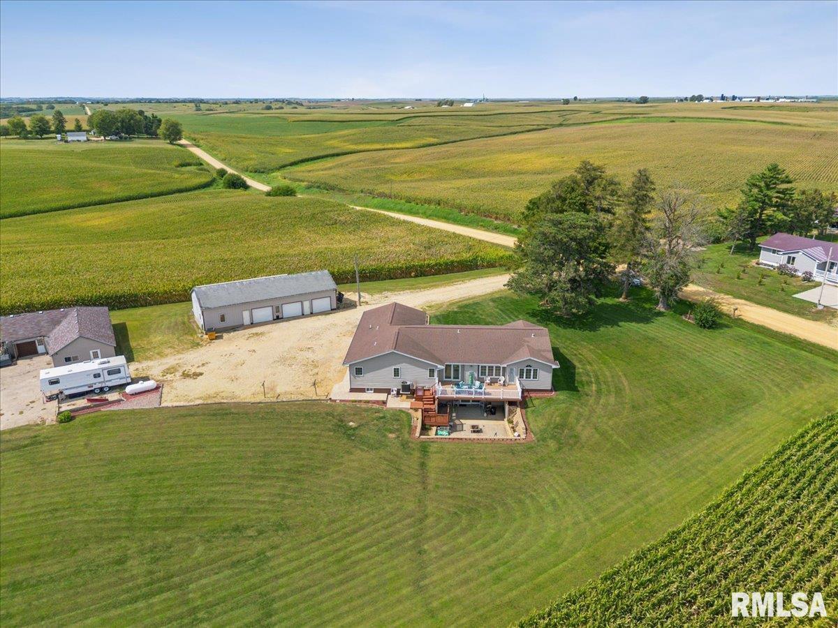 3983 120th Street Bryant, IA 52727 - Photo 58 of 62 a view of an ocean from a building