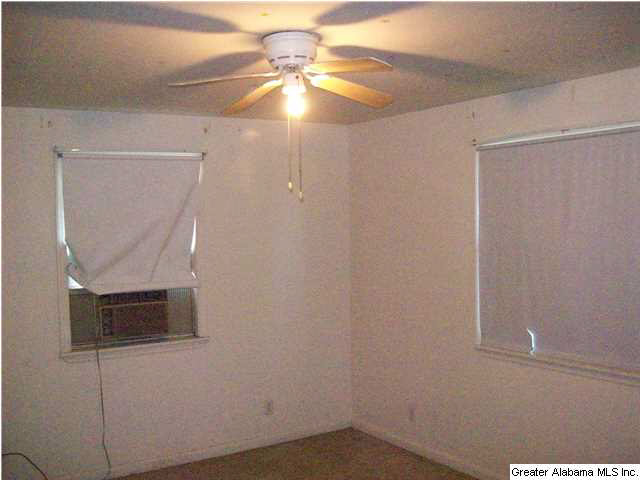 1020 Pipe Street Anniston, AL 36201 - Photo 4 of 13