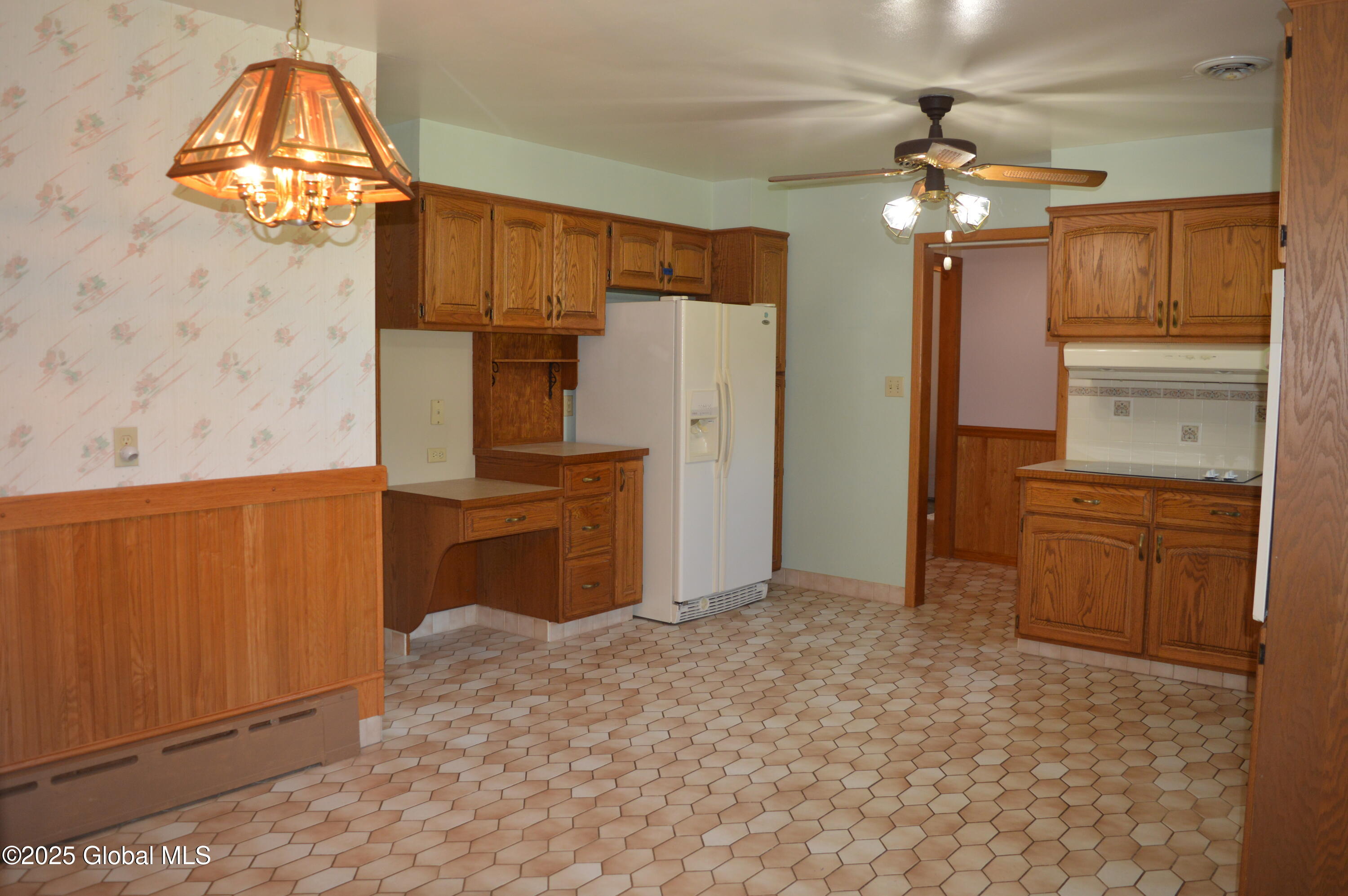 268 Waldenmaier Road Bethlehem, NY 12067 - Photo 8 of 54 DSC_0010