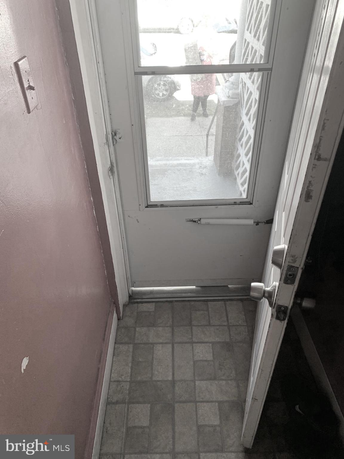 297 Rutherford Avenue Trenton, NJ 08618 - Photo 5 of 23 Gallery Image 5