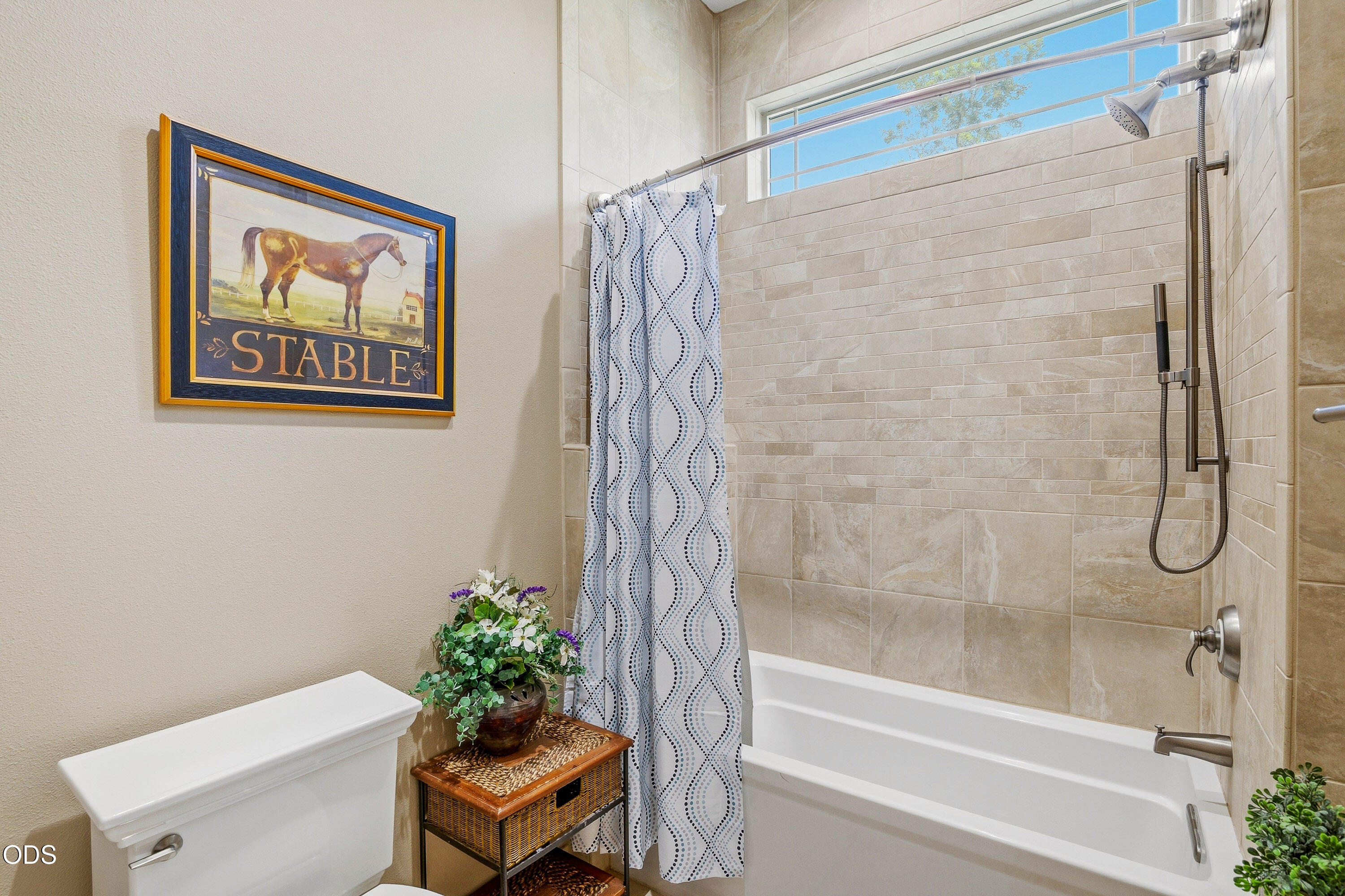 1321 Falcon Crest Lane Merlin, OR 97532 - Photo 22 of 57