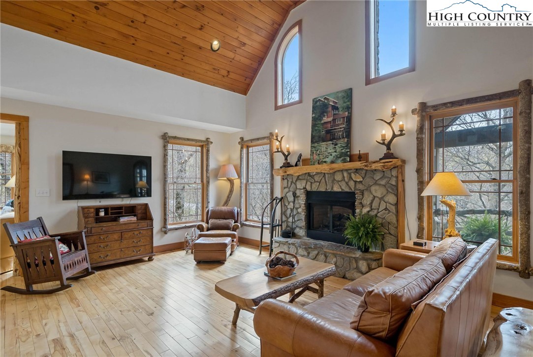 140 Spruce Hollow Road Beech Mountain, NC 28604 - Photo 8 of 50