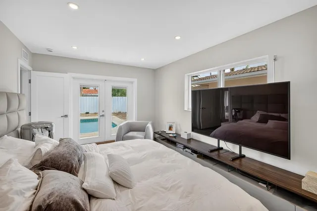 $1,795,000 | 5950 Northeast 28th Avenue, Fort Lauderdale, FL 33308