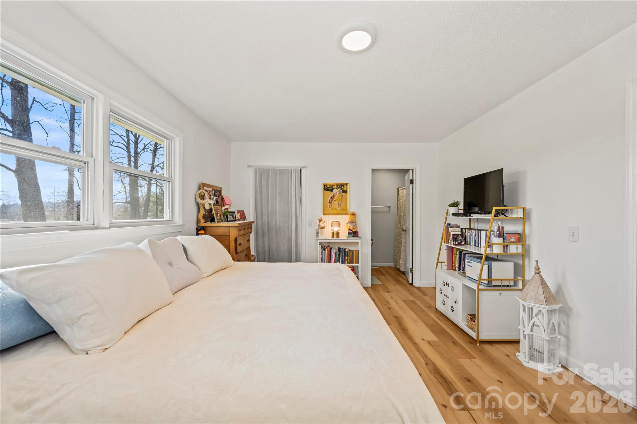 1501 Hebron Road Hendersonville, NC 28739 - Photo 10 of 24