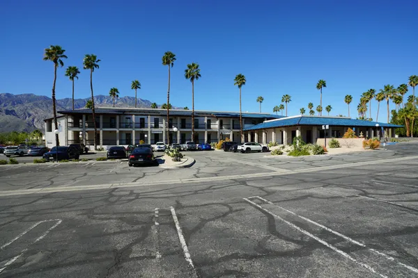 $5,500,000 | 2825 East Tahquitz Canyon Way, Palm Springs, CA 92262