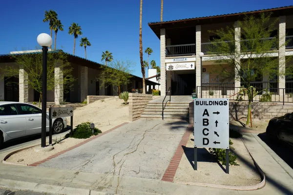 $5,500,000 | 2825 East Tahquitz Canyon Way, Palm Springs, CA 92262