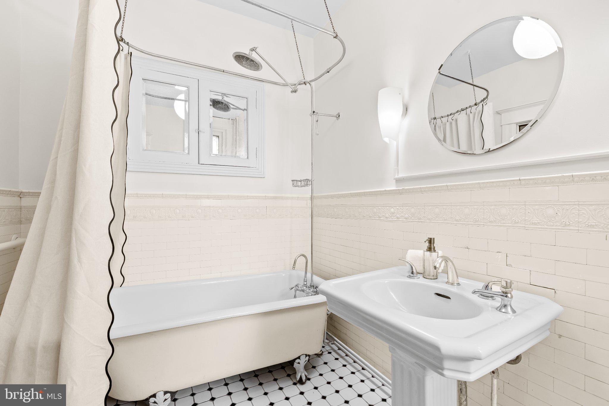 2736 North Calvert Street Baltimore, MD 21218 - Photo 51 of 86 Vintage Bathroom with Historic Details