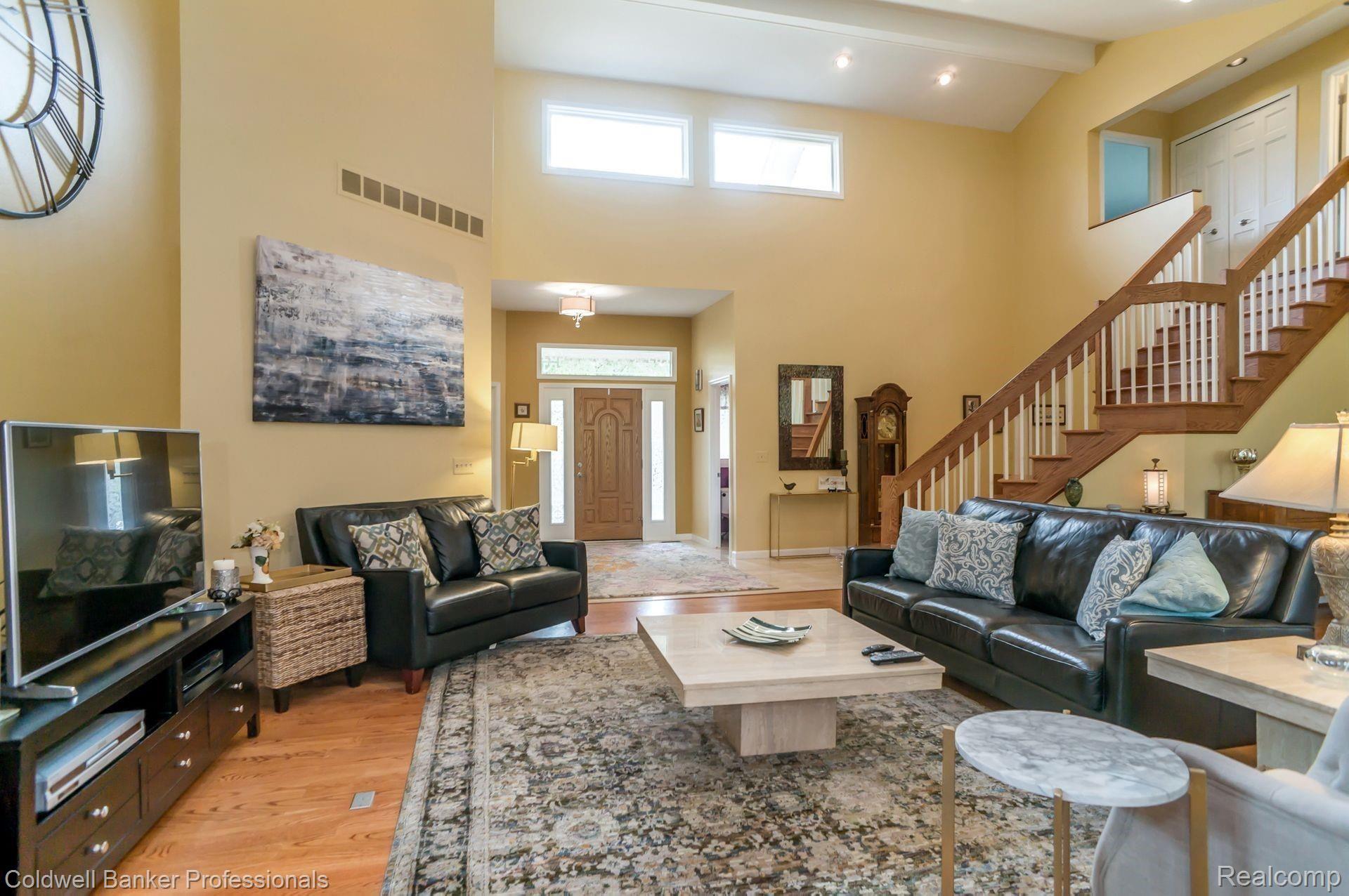 31226 Country Ridge Circle Farmington, MI 48331 - Photo 10 of 50 9.jpg