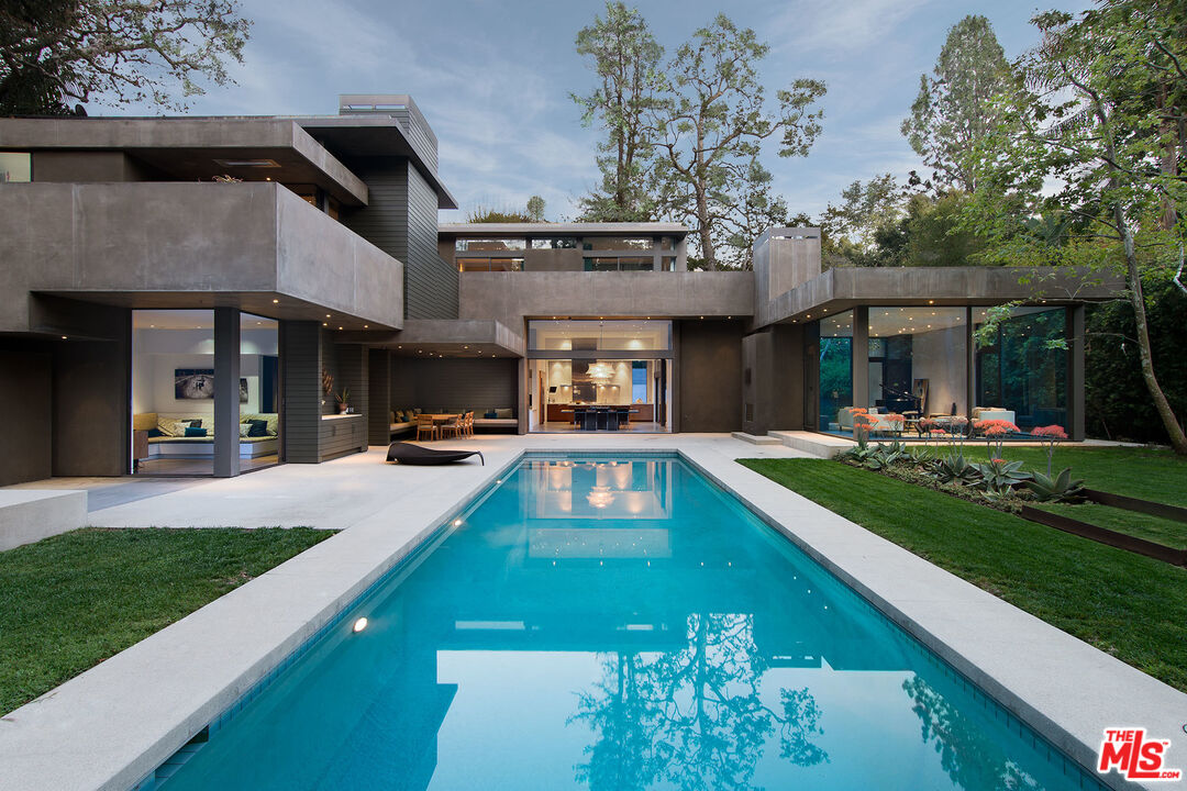 671 Latimer Road Santa Monica, CA 90402 - Photo 25 of 27