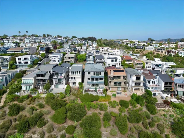 $15,000 | 865 Quivera Street, Laguna Beach, CA 92651