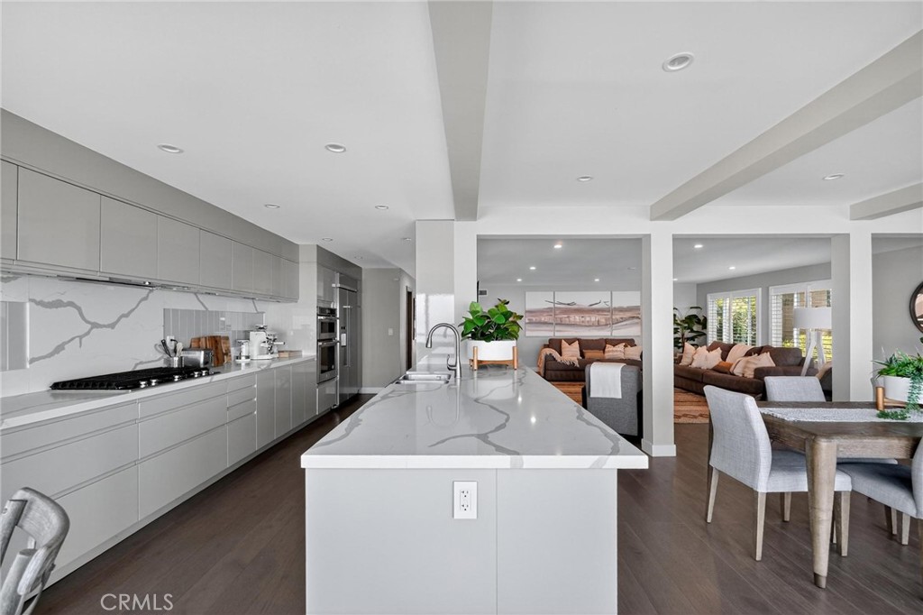 865 Quivera Street Laguna Beach, CA 92651 - Photo 5 of 23 a view of a kitchen and dining room