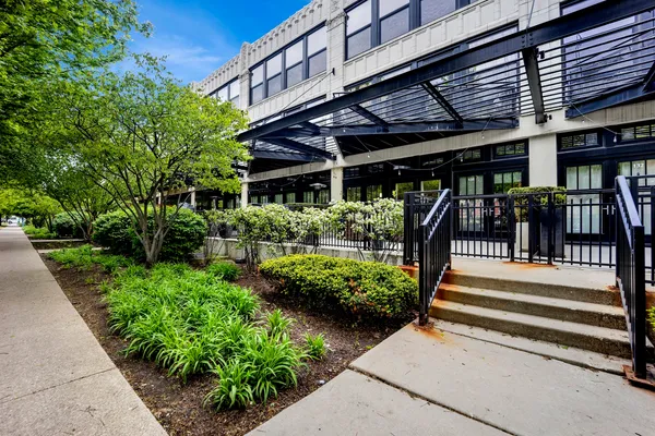$344,999 | 1151 West 14th Place, Unit 131, Chicago, IL 60608