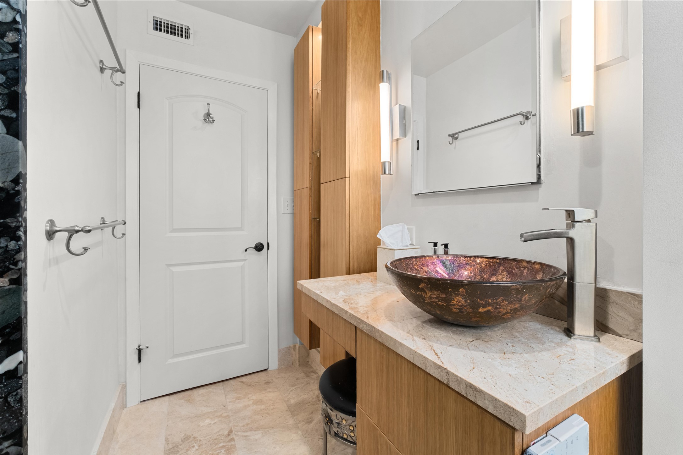2301 Del Curto Road Austin, TX 78704 - Photo 20 of 33 a kitchen with a stove and a sink