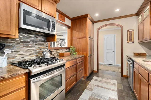 $960,000 | 2301 Del Curto Road, Austin, TX 78704