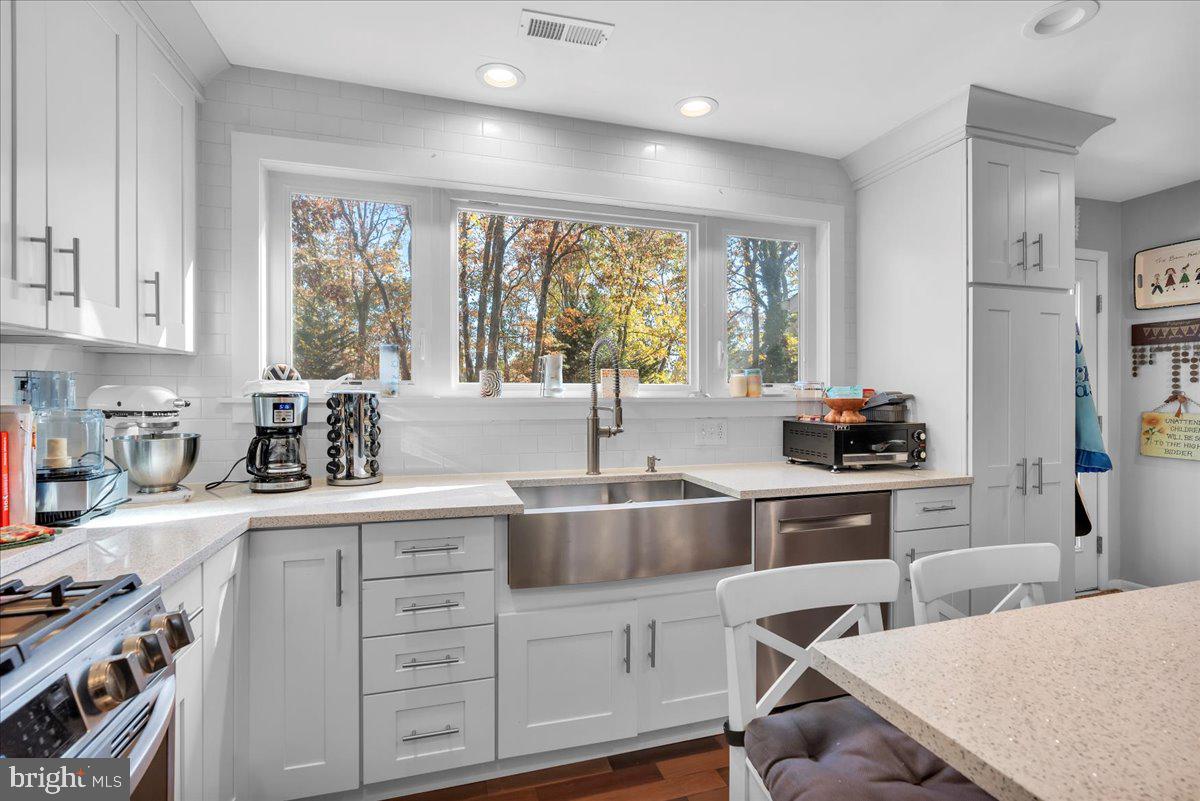 4 Redstone Ridge Voorhees, NJ 08043 - Photo 6 of 24 Gallery Image 6