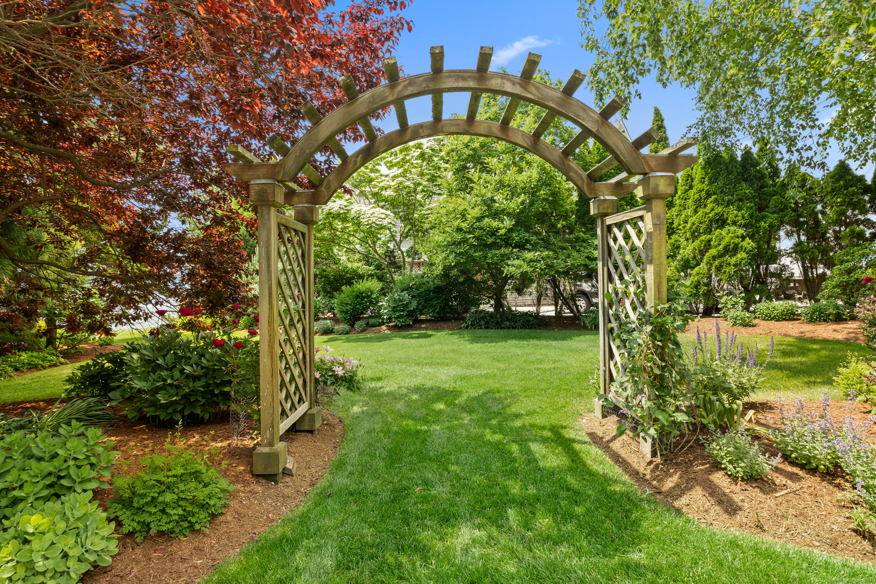 118 Middle Beach Road Madison, CT 06443 - Photo 26 of 28 a view of an outdoor space and a yard