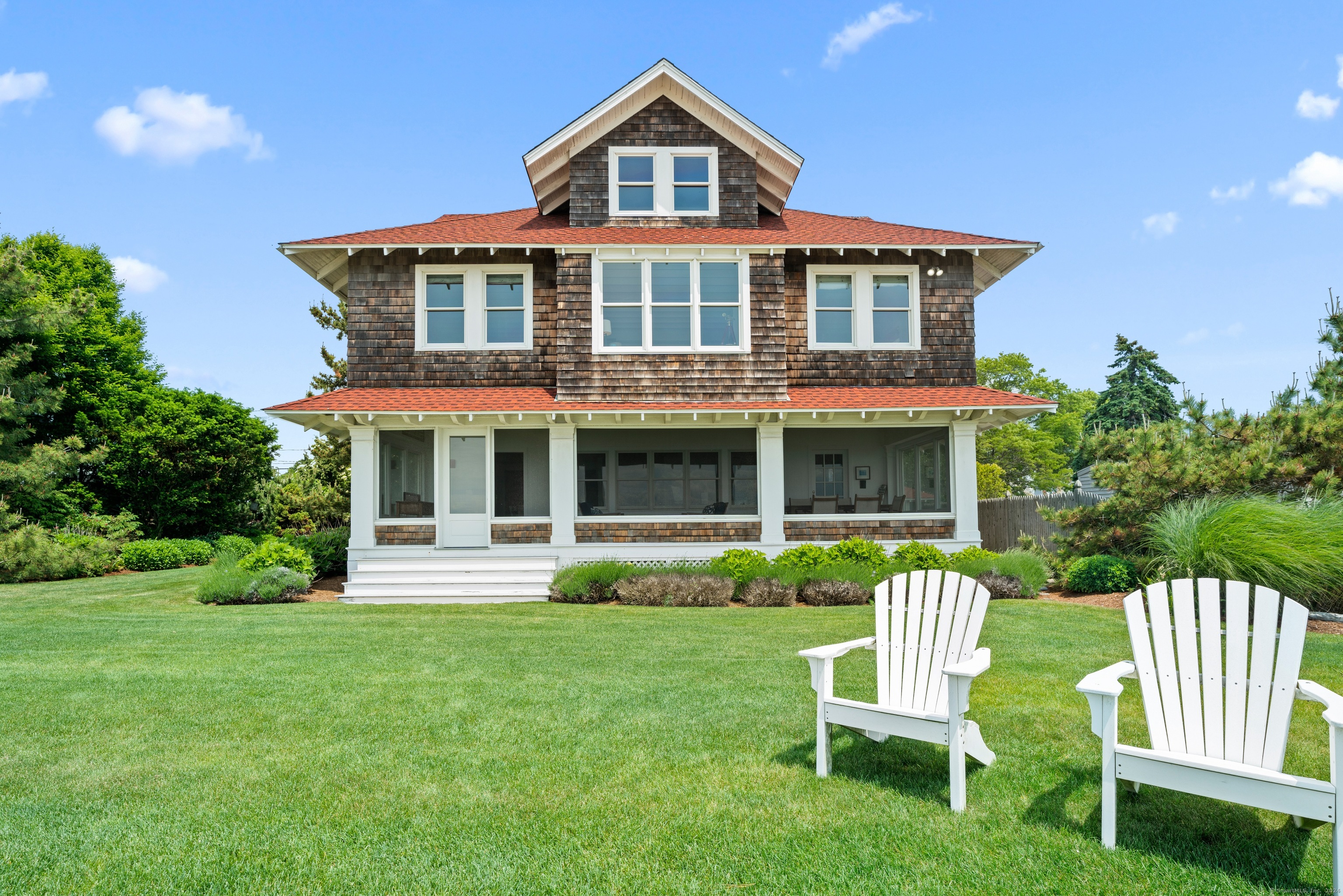 118 Middle Beach Road Madison, CT 06443 - Photo 4 of 27