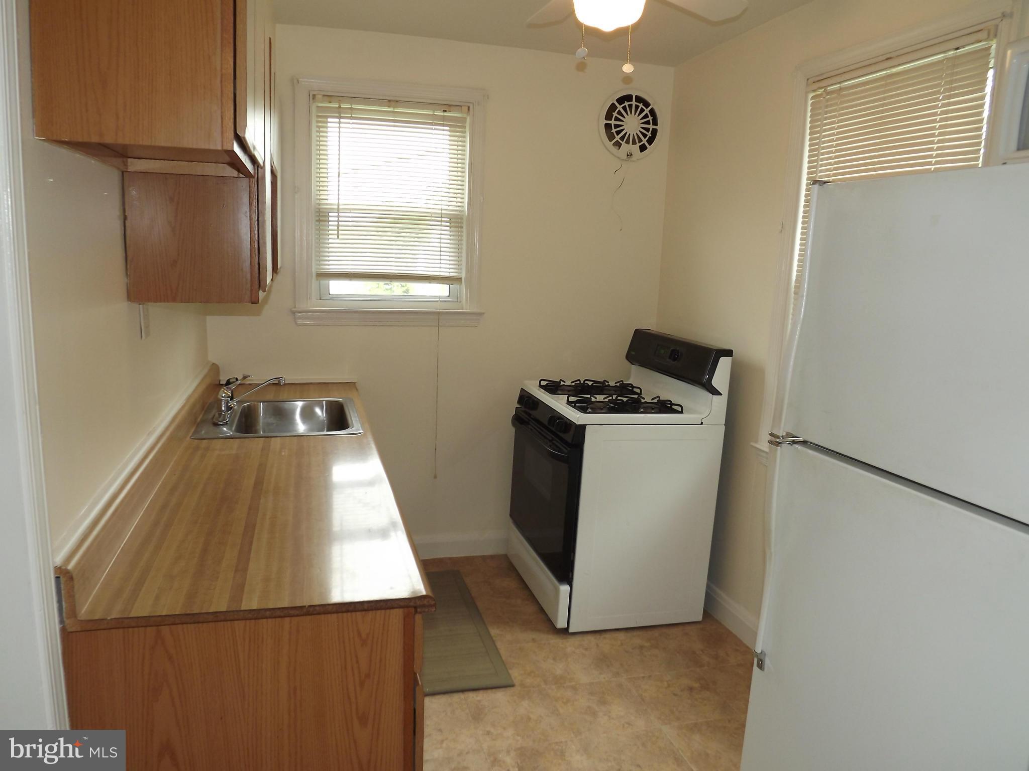 3411 Gaither Road Baltimore, MD 21244 - Photo 2 of 23 Kitchen