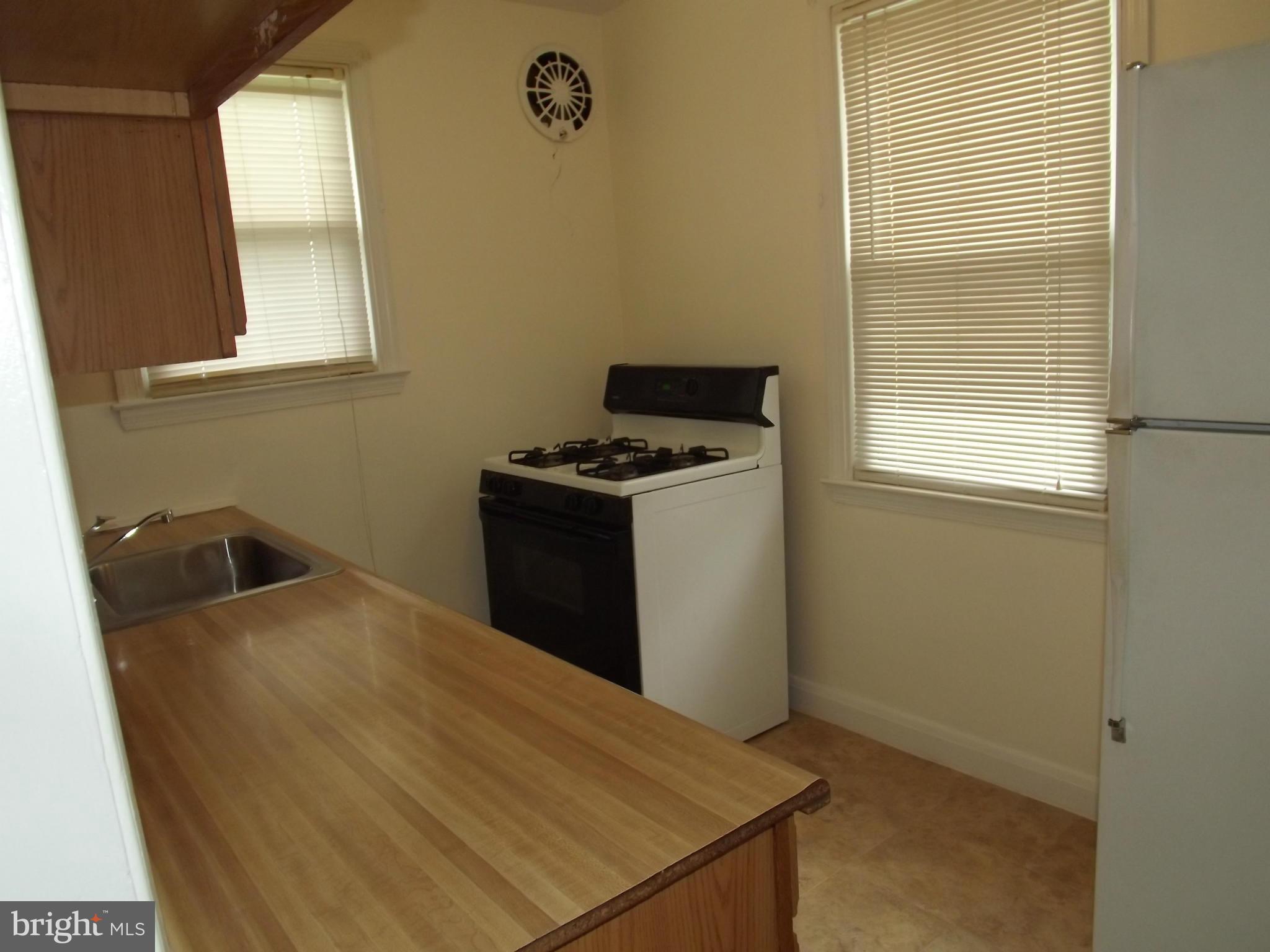 3411 Gaither Road Baltimore, MD 21244 - Photo 8 of 23 Kitchen