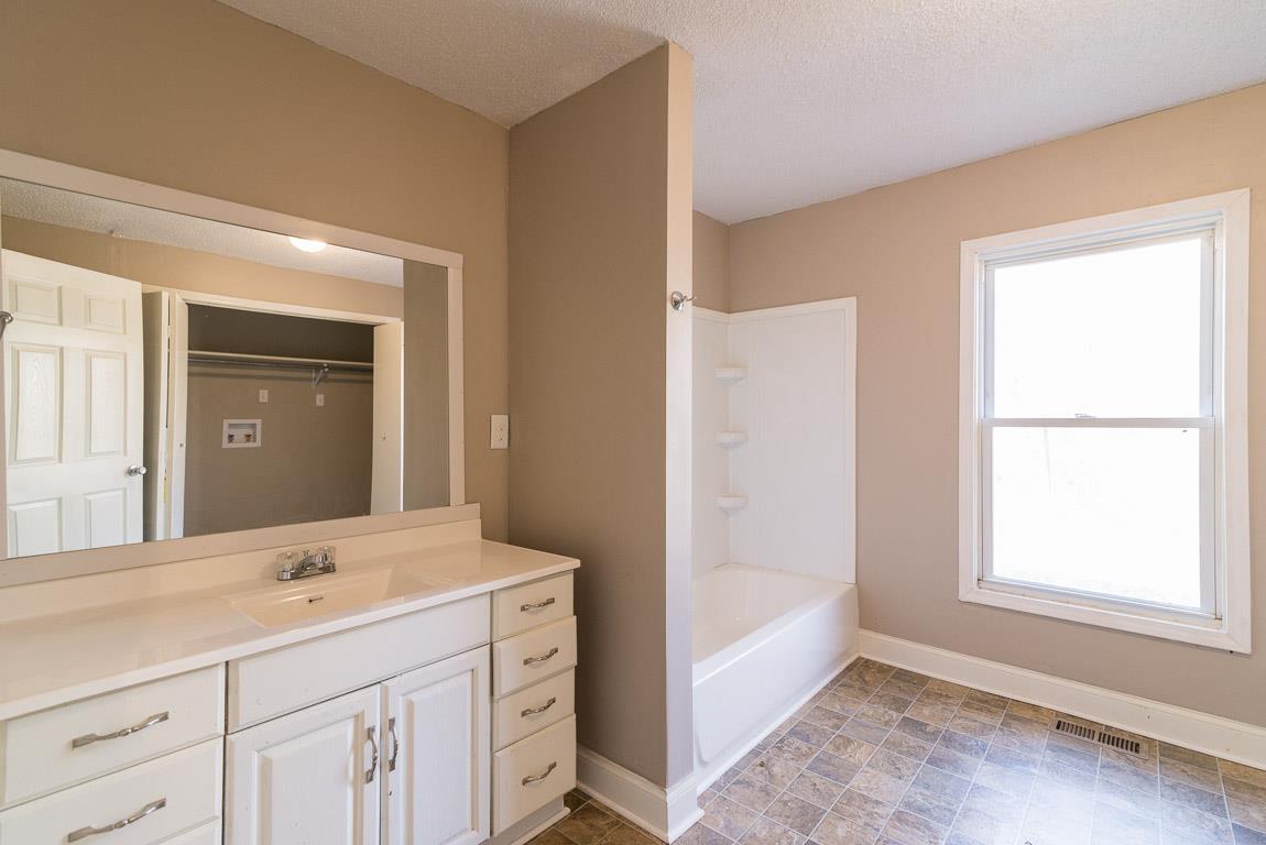 1181 Pleasant Valley Road Chapmansboro, TN 37035 - Photo 13 of 30 Gallery Image 13