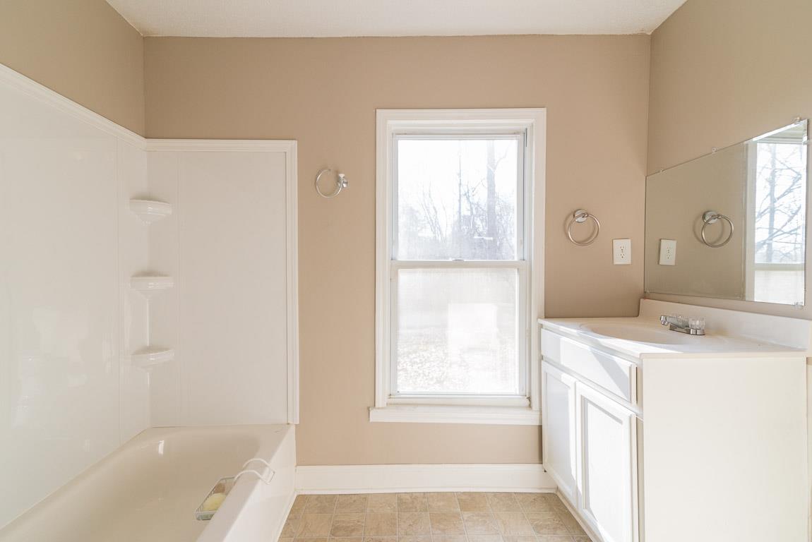 1181 Pleasant Valley Road Chapmansboro, TN 37035 - Photo 7 of 30 Gallery Image 7