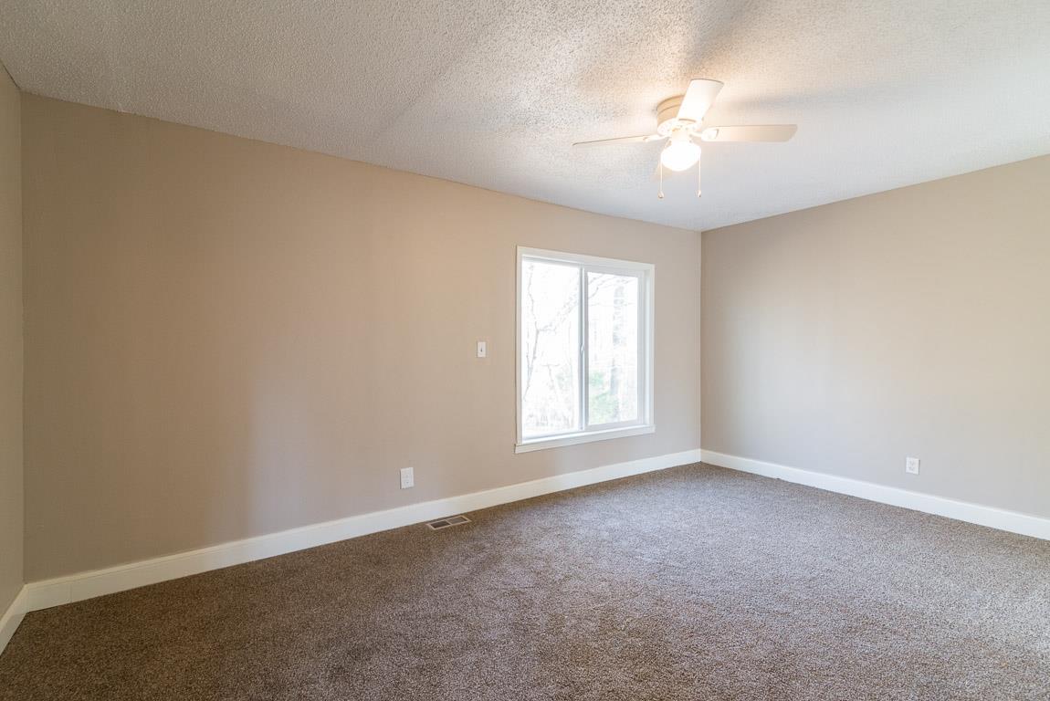 1181 Pleasant Valley Road Chapmansboro, TN 37035 - Photo 10 of 30 Gallery Image 10