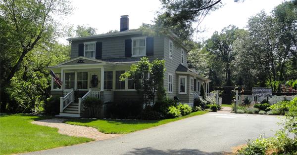 8 Oakland Road North Reading, MA 01864 - Photo 1 of 30 Gallery Image 1