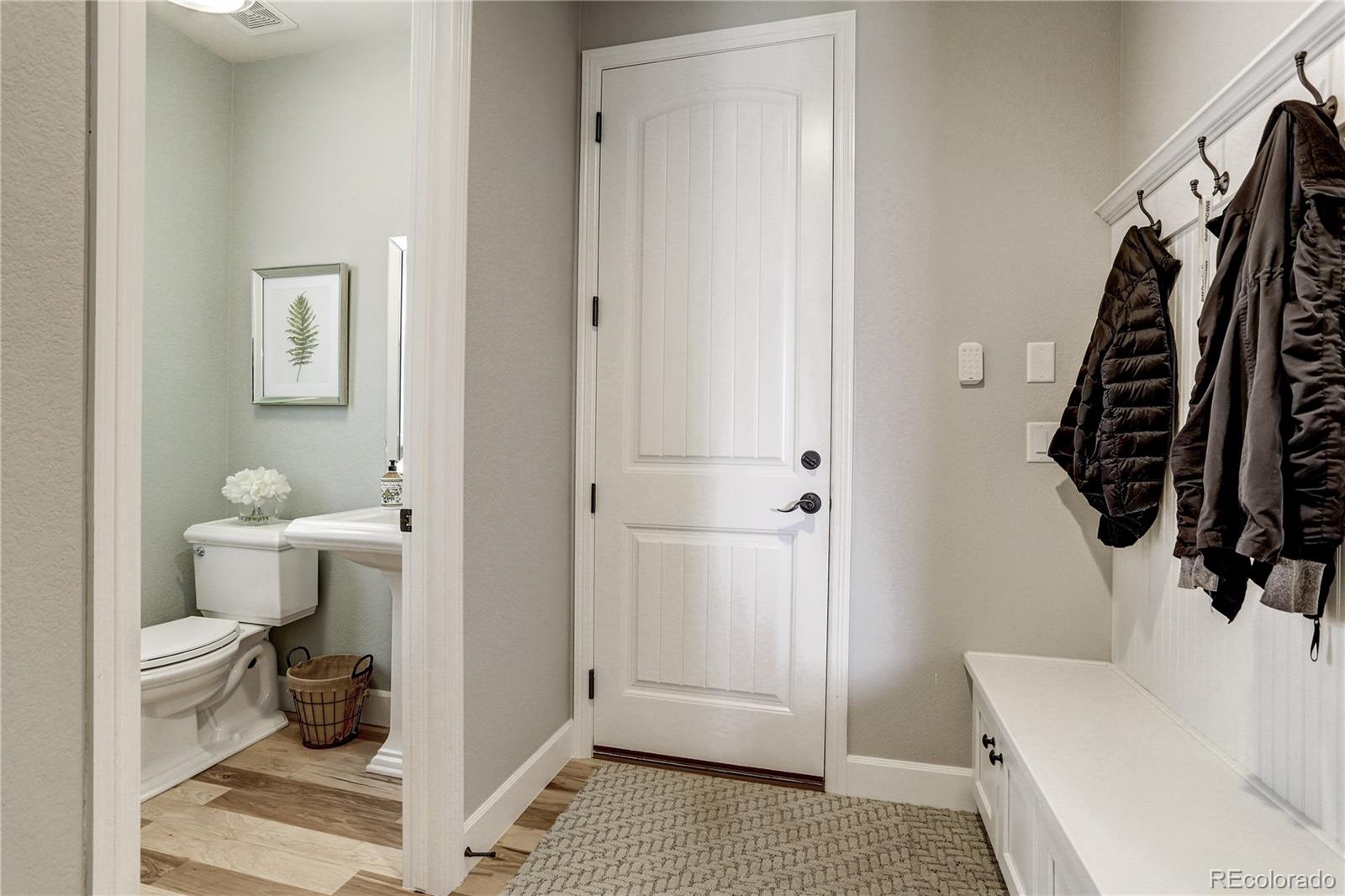 10695 Timberdash Avenue Highlands Ranch, CO 80126 - Photo 17 of 40 Gallery Image 17