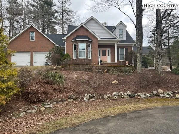 $649,000 | 145 Fairway Hills Court, West Jefferson, NC 28694