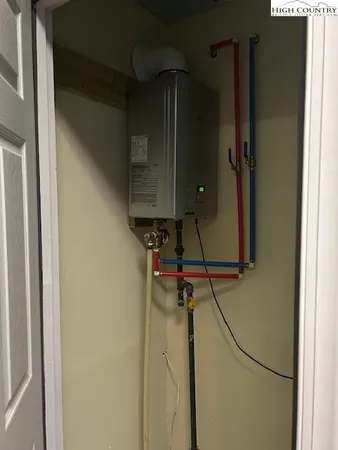 $649,000 | 145 Fairway Hills Court, West Jefferson, NC 28694