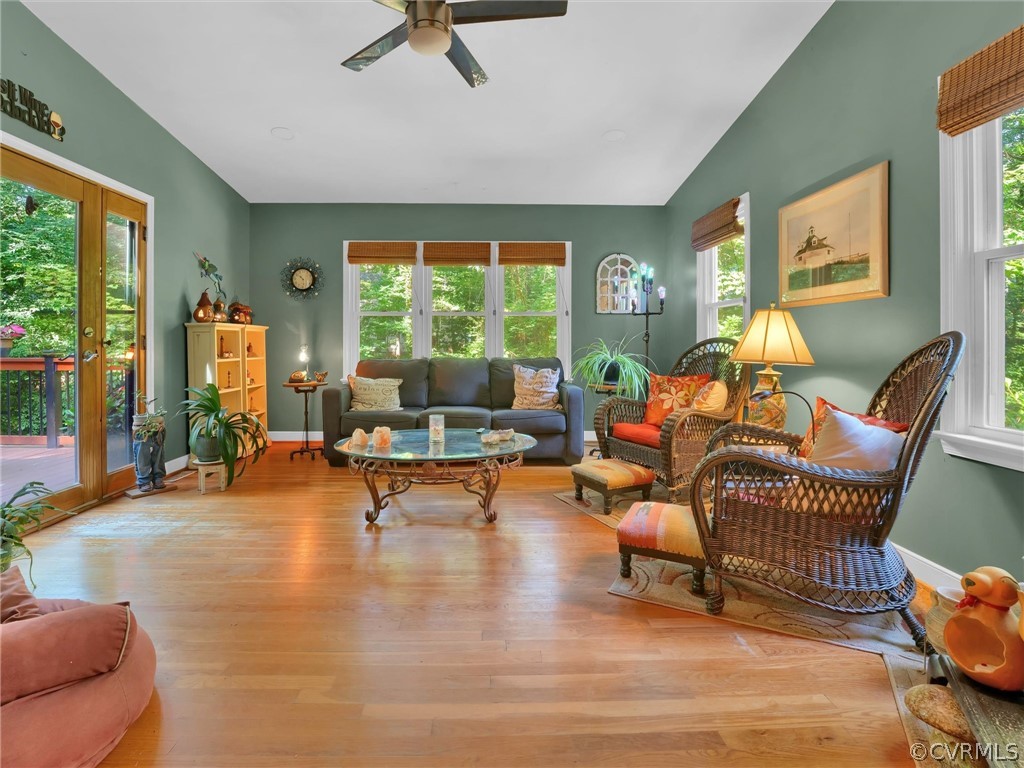 13618 Hunts Bridge Road Midlothian, VA 23112 - Photo 28 of 42 a living room with furniture and a window