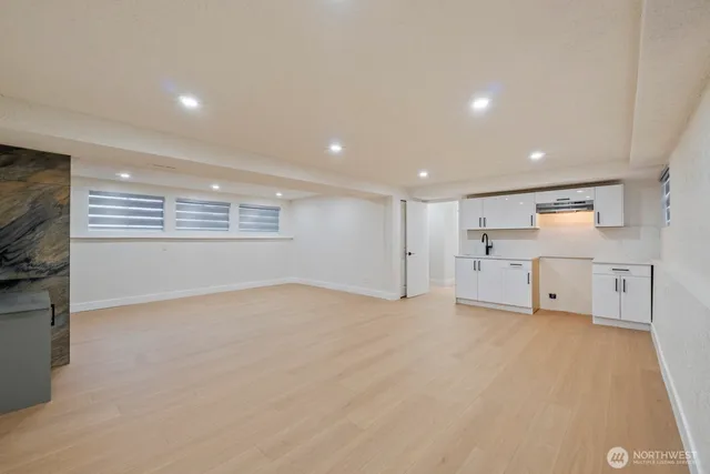 $1,669,999 | 10518 165th Place Northeast, Redmond, WA 98052