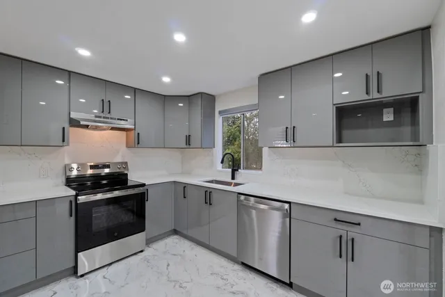 $1,669,999 | 10518 165th Place Northeast, Redmond, WA 98052