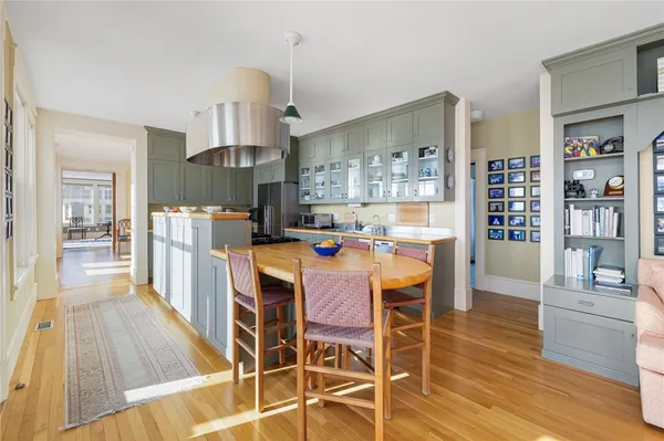 $3,450,000 | 9 Hope Street, Bristol, RI 02809