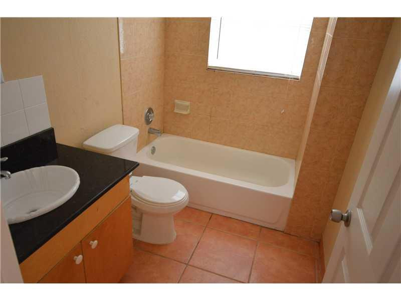 1510 Barton Road, Unit A Lake Worth Beach, FL 33460 - Photo 4 of 5 Bathroom
