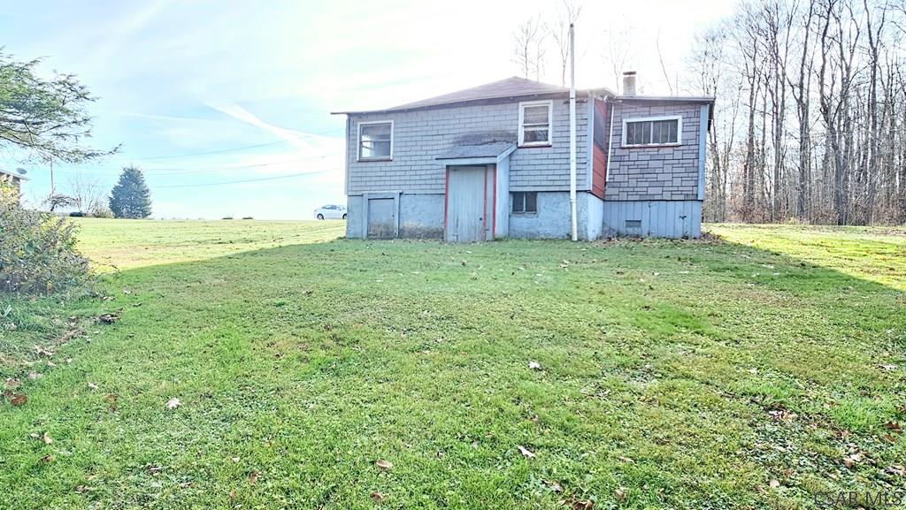 308 Palestine Road Salix, PA 15952 - Photo 4 of 14