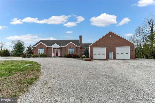 a view of house and outdoor space