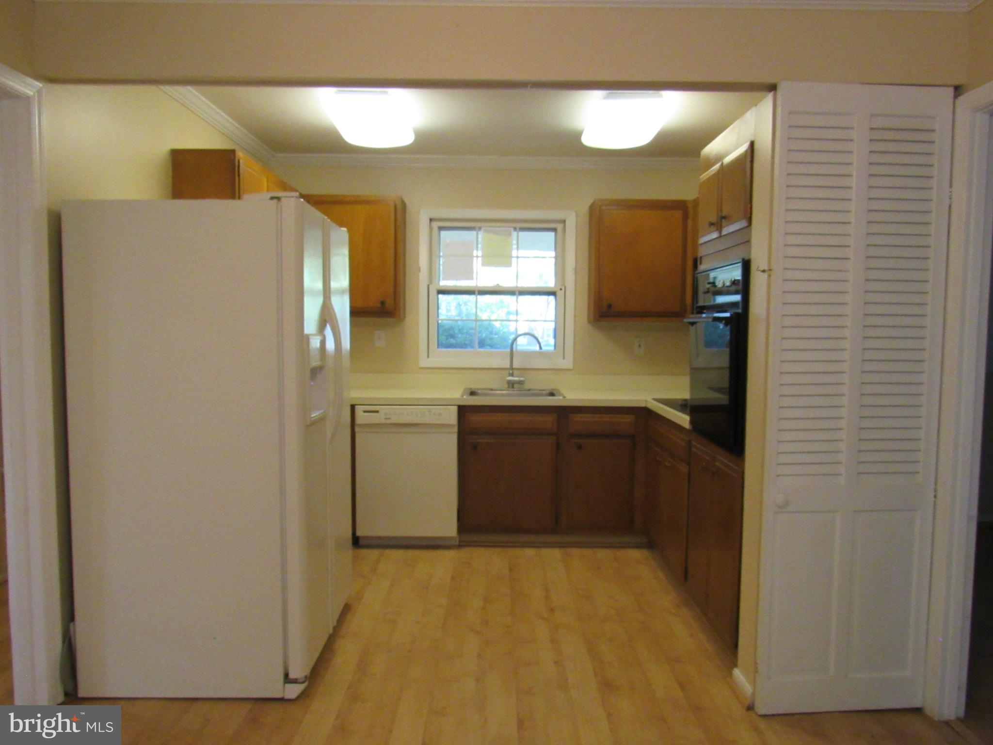 12602 Ivory Pass Laurel, MD 20708 - Photo 11 of 30 Kitchen