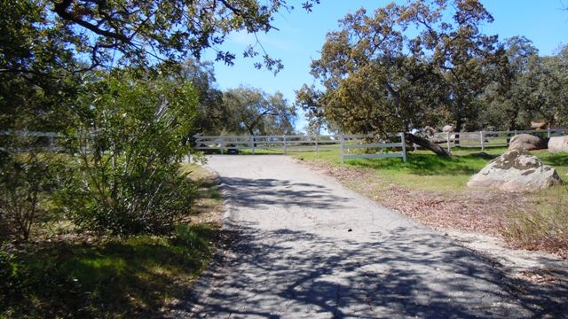 25008 Oakana Road Ramona, CA 92065 - Photo 5 of 25 Gallery Image 5