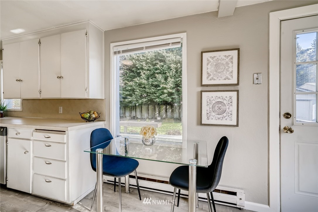3616 Southeast 6th Street Renton, WA 98058 - Photo 11 of 24 Gallery Image 11
