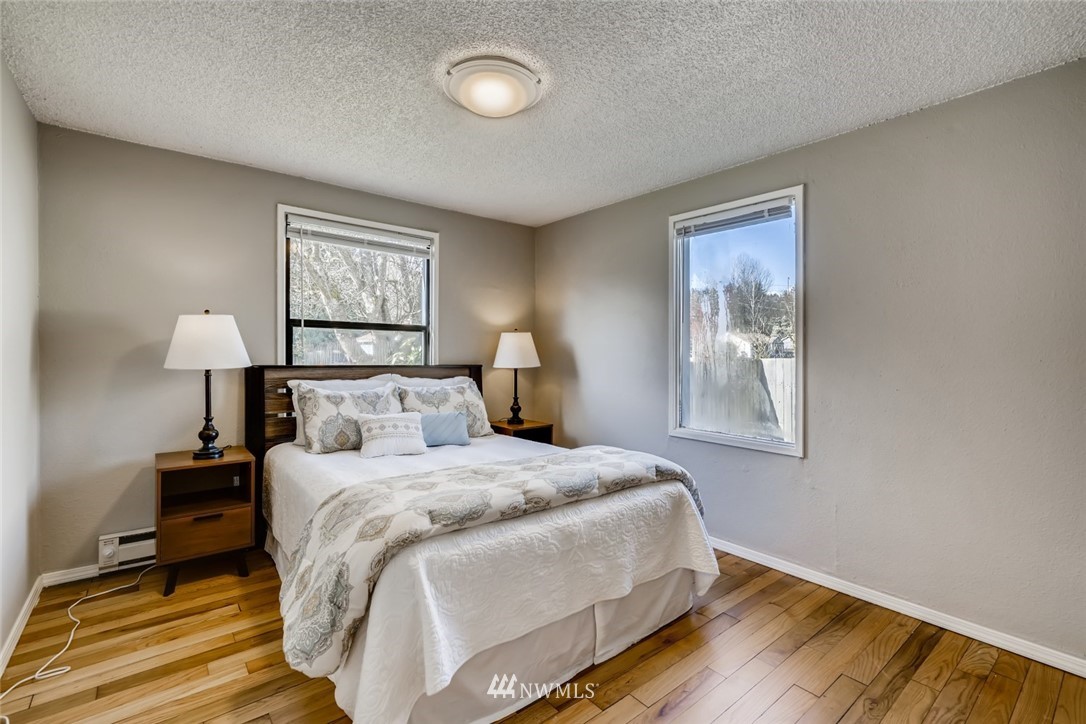 3616 Southeast 6th Street Renton, WA 98058 - Photo 12 of 24 Gallery Image 12
