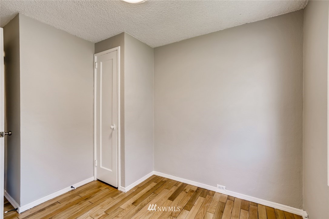 3616 Southeast 6th Street Renton, WA 98058 - Photo 16 of 24 Gallery Image 16